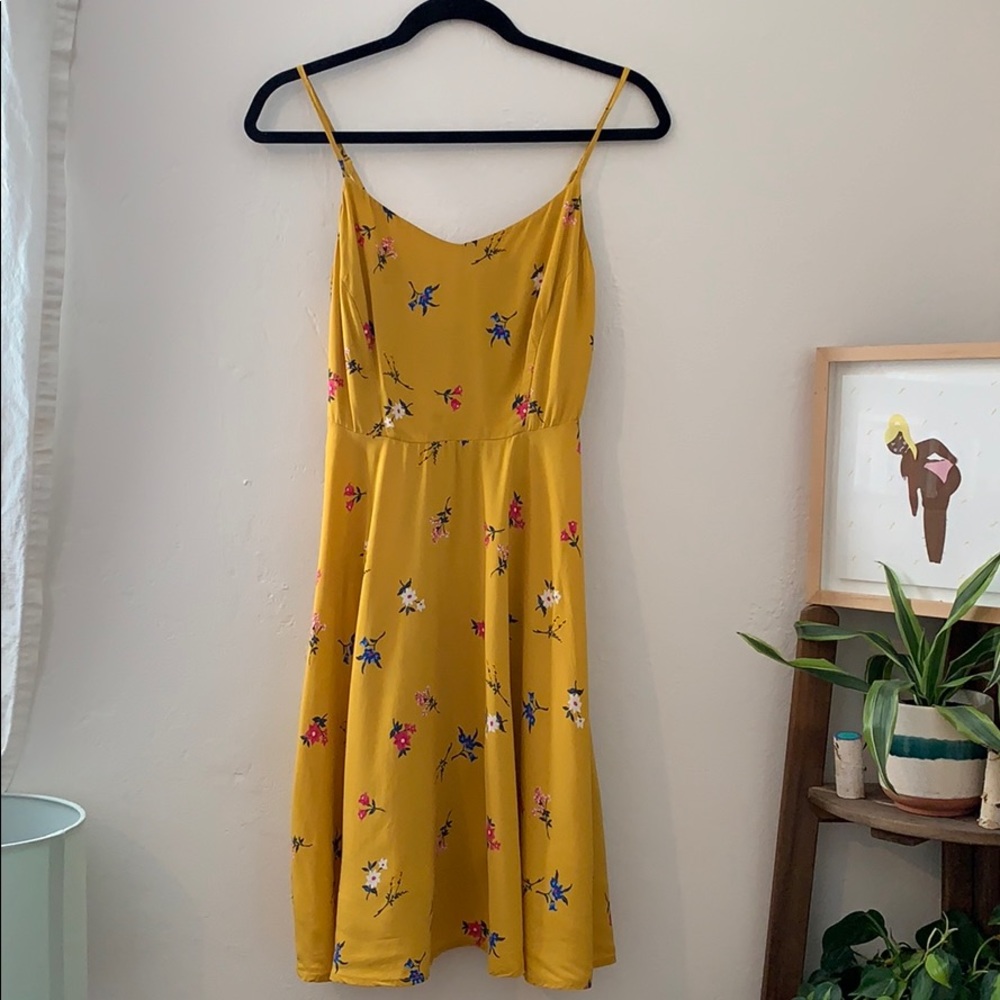 Yellow floral short summer dress